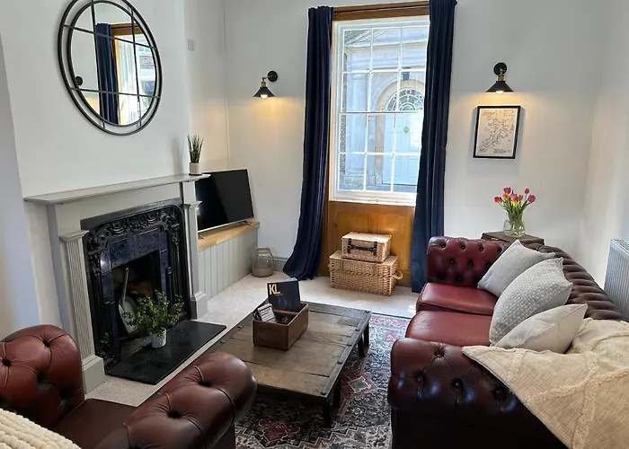 Quayside Georgian Townhouse