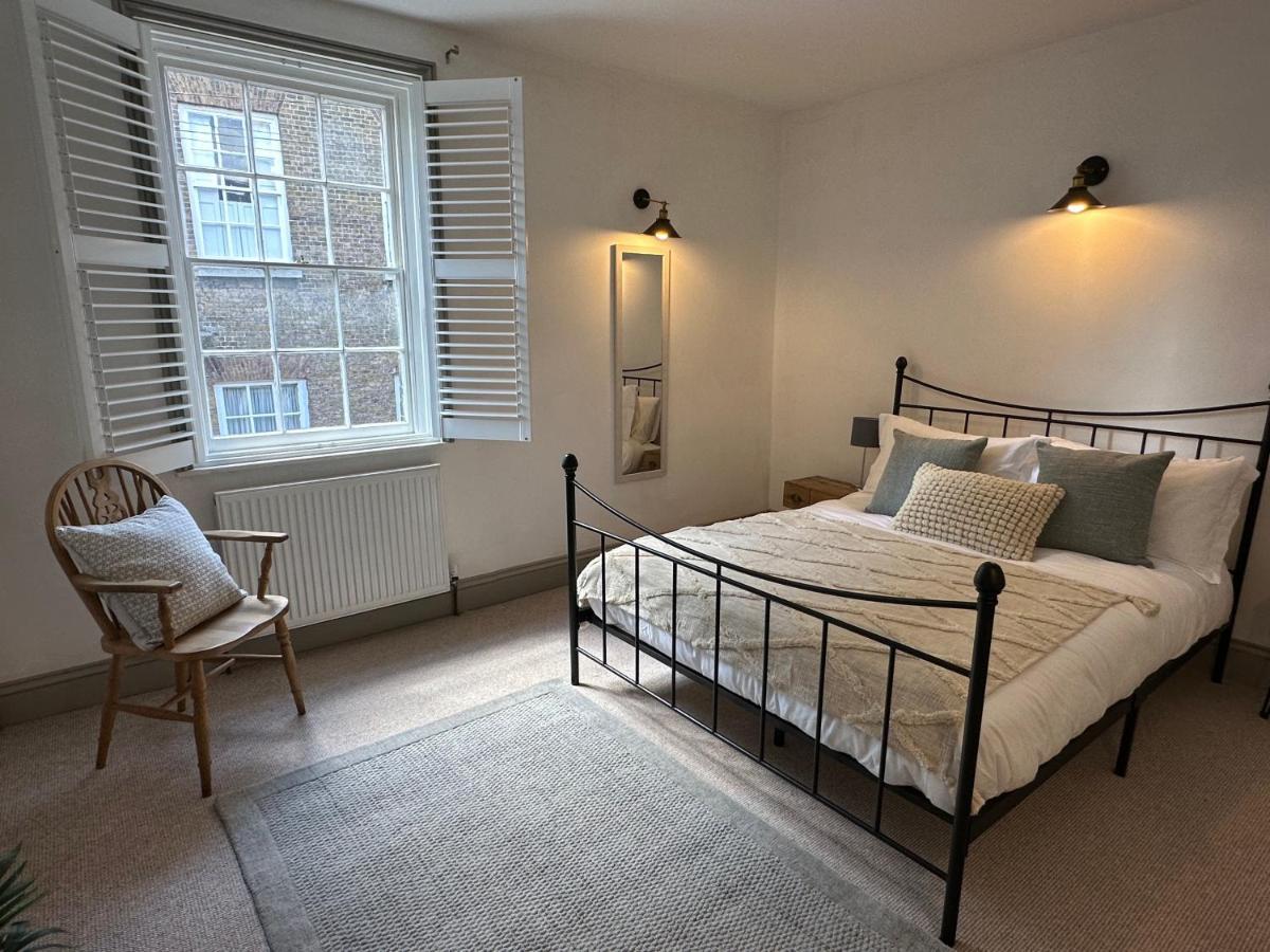 Holiday home Quayside Georgian Townhouse *